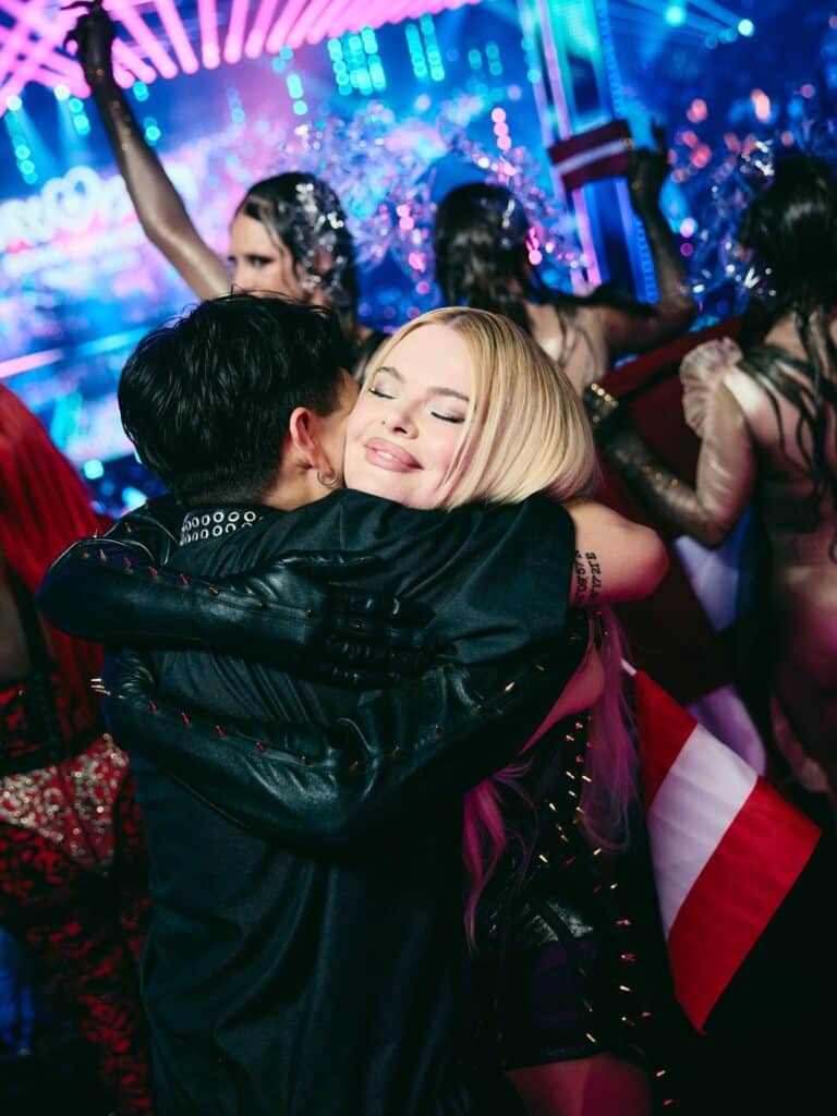 JJ et Erika Vikman après l'annonce de leur sélection pour la finale - SF2 / Credit Sarah Louise Bennett / EBU