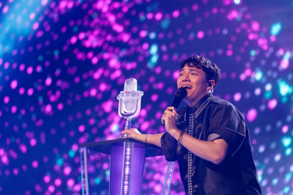 JJ, grand gagnant Eurovision 2025, après sa victoire / Credit photo EBU / Corinne Cumming